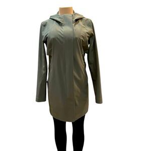 Lululemon Rain Rebel Stretch Jacket